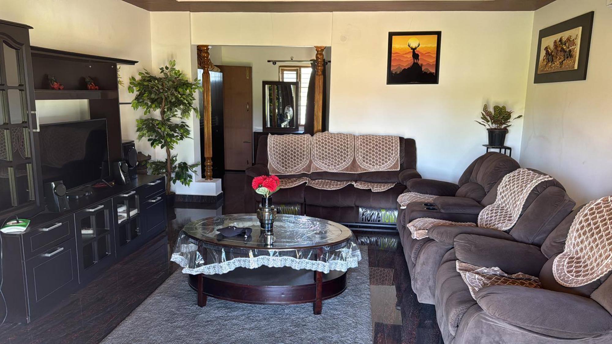 Raj Home Stay Mysore Eksteriør bilde