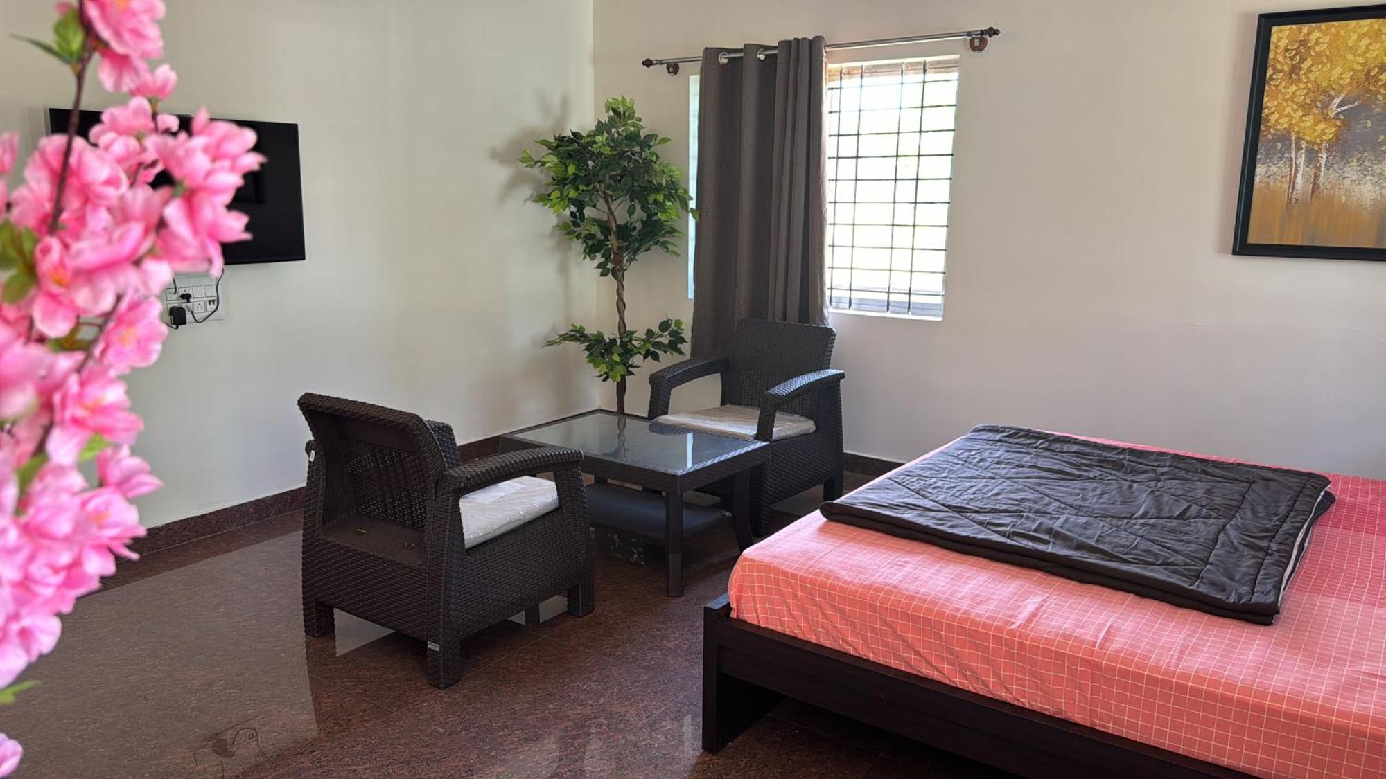Raj Home Stay Mysore Eksteriør bilde