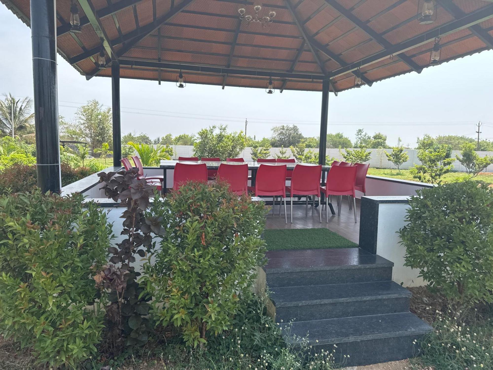 Raj Home Stay Mysore Eksteriør bilde